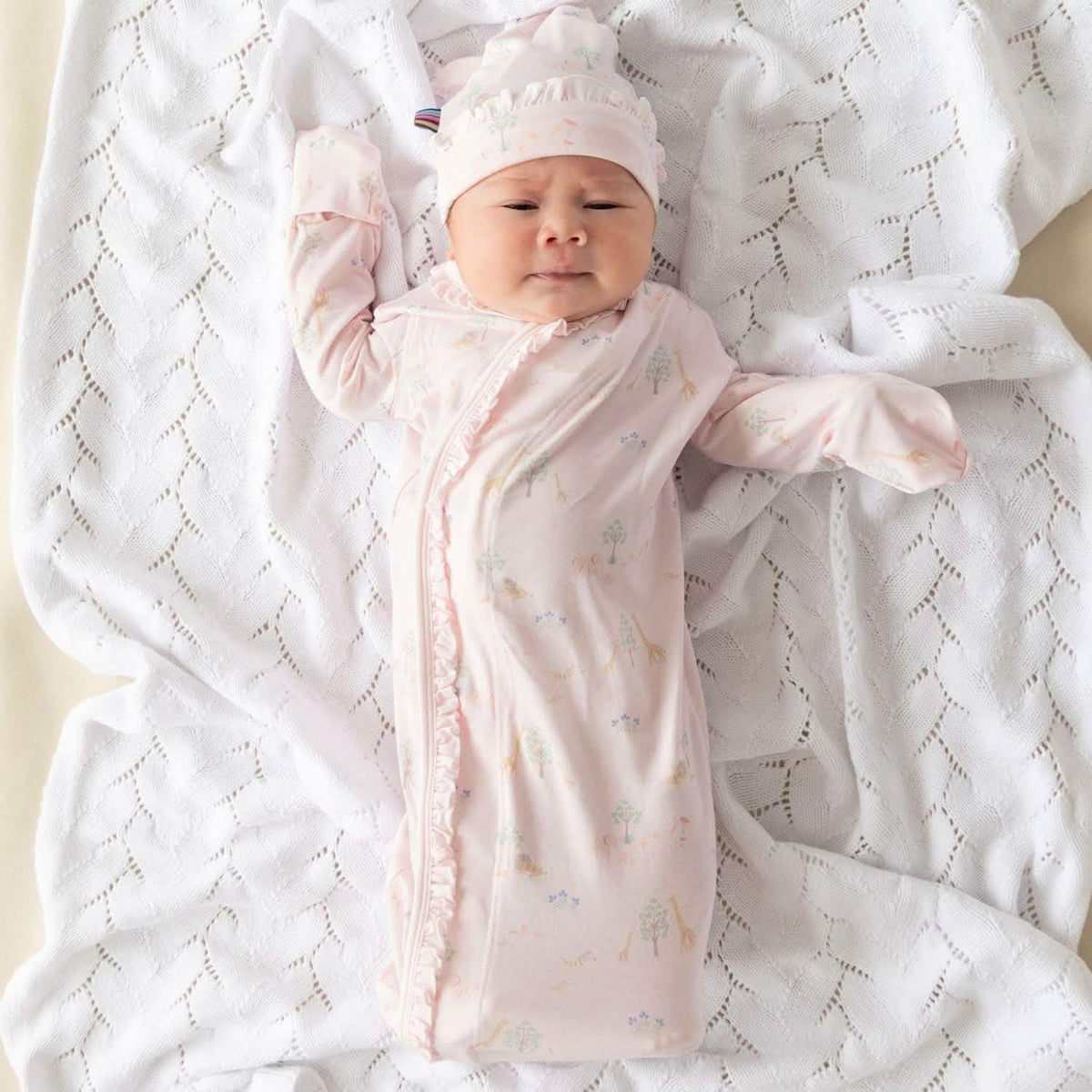 Magnetic Me Magnetic Gown & Hat Set with Ruffle
