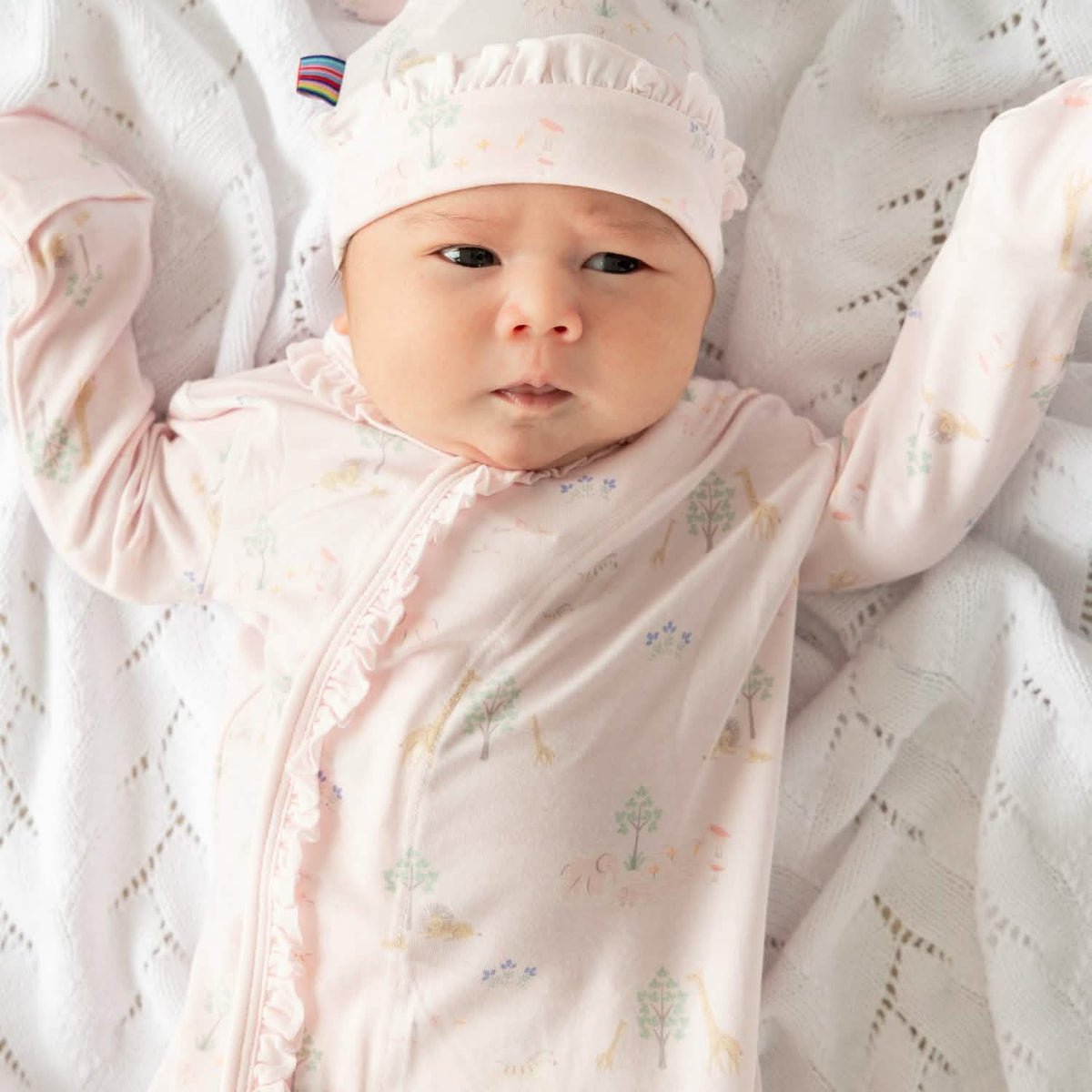 Magnetic Me Magnetic Gown & Hat Set with Ruffle